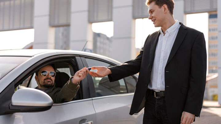 Your Ultimate Guide to Renting a Car in Qatar